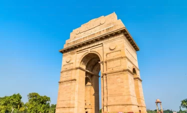 1 Day Delhi Sightseeing Tour covering Red Fort, India Gate, Qutub Minar and Lotus Temple with private car and guide