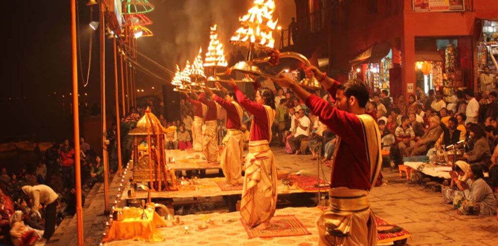 4日間 日本語ガイド付き バラナシ・マハーボディ寺院ツアー