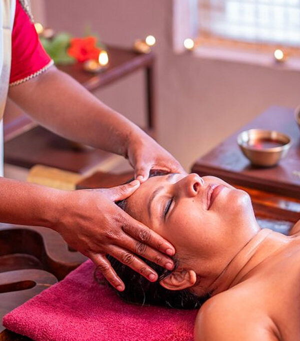 Top 5 Benefits of Shirodhara Therapy