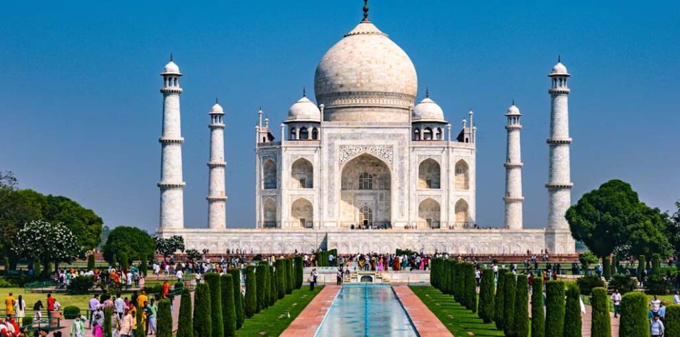 日本語女性ガイド同行 列車で行くタージ・マハル1日ツアー