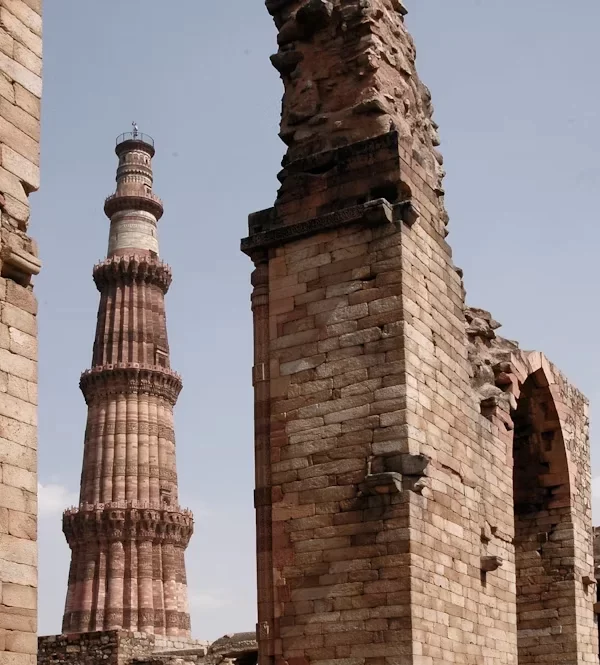 5 Days Golden Triangle Tour – Delhi, Agra & Jaipur by ASAHI INDIA TOURS featuring Taj Mahal, Amber Fort, and heritage sightseeing