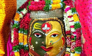 Mahakaleshwar Jyotirlinga temple Ujjain Madhya Pradesh India sacred Shiva temple Indian spiritual pilgrimage Jyotirlinga darshan